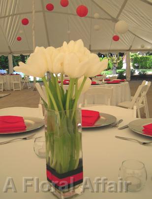 RF0941-Simple, White and Pink Centerpiece