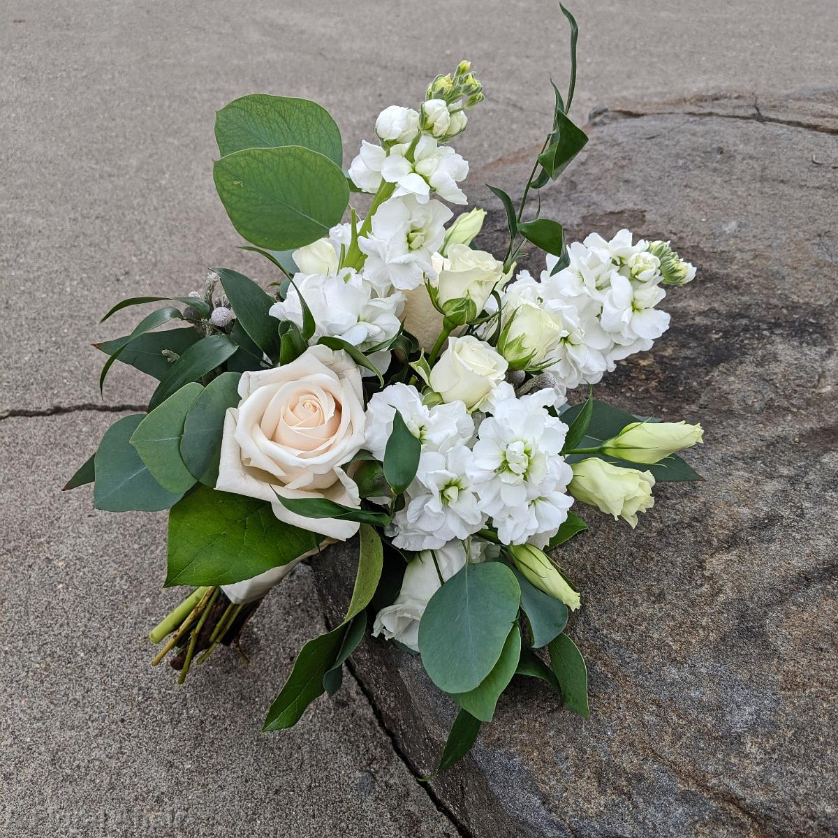 BB1476-White Flower and Greenery Bridesmaids Bouquet