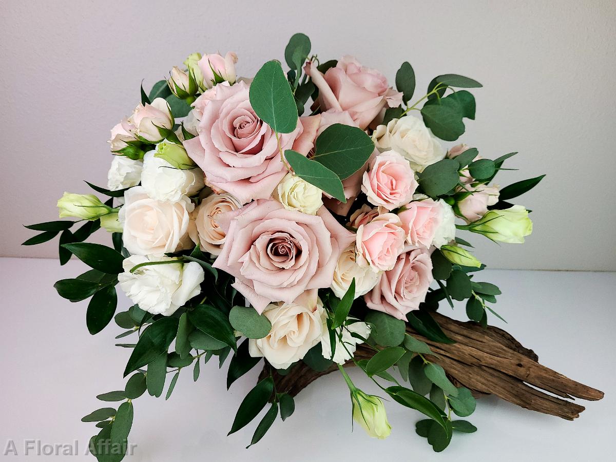 BB1556-omantic Horizontal Blush and White Brides Bouquet