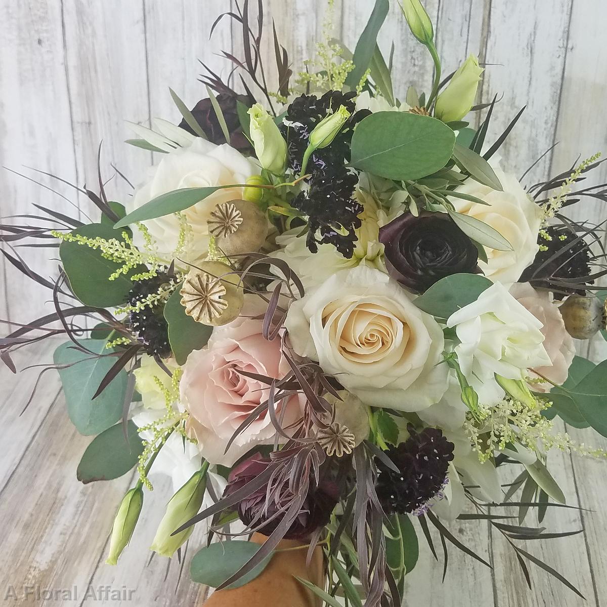 BB1507-Wedding bouquet with poppy pods-1