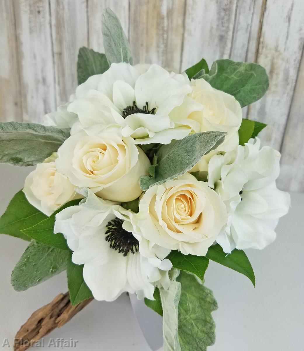 BB1391-Simple White Anomie and Rose Bridesmaids Bouquet.jpg