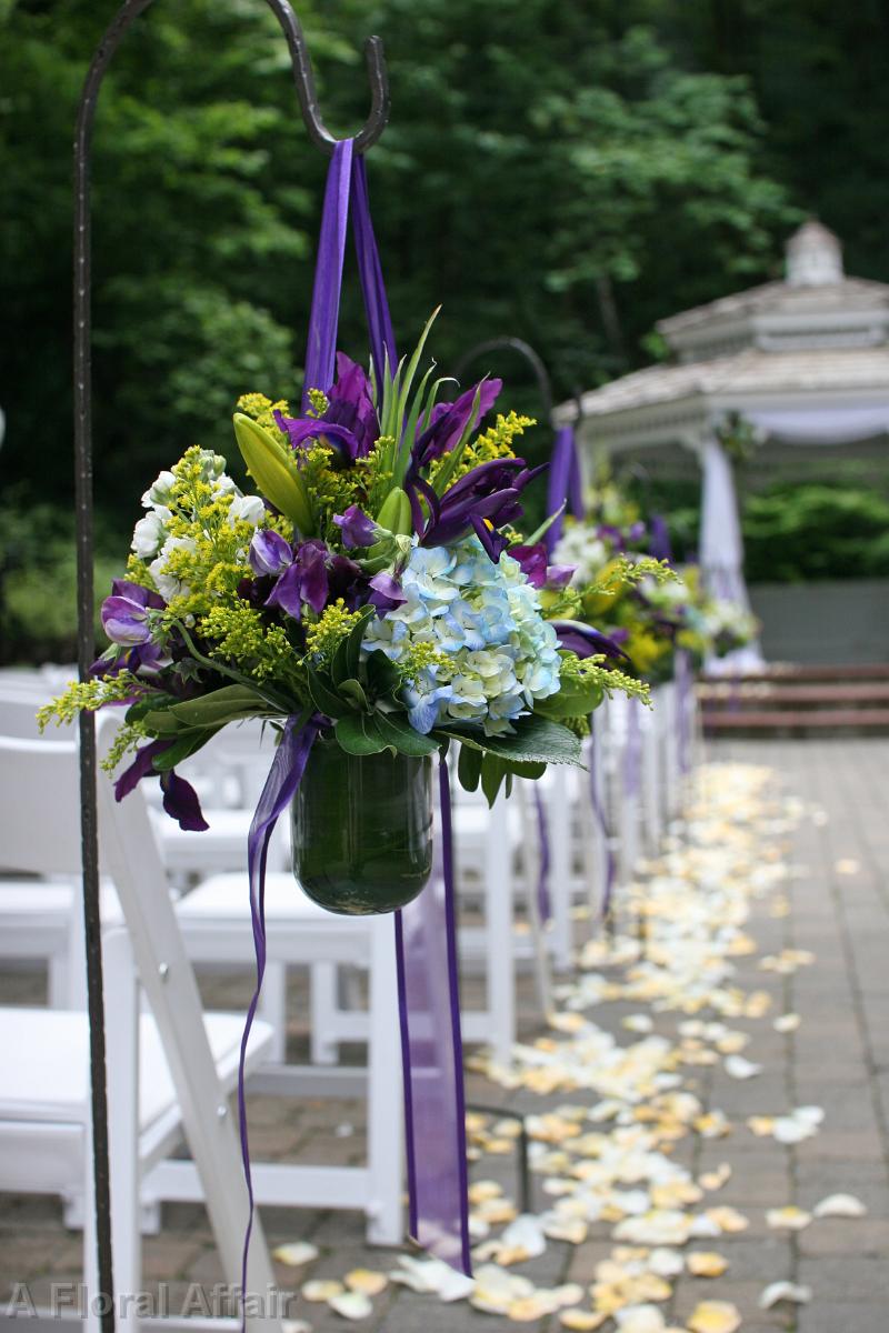 AM0579-Abernethy Veiled Garden Aisle Markers on Shephard Hooks