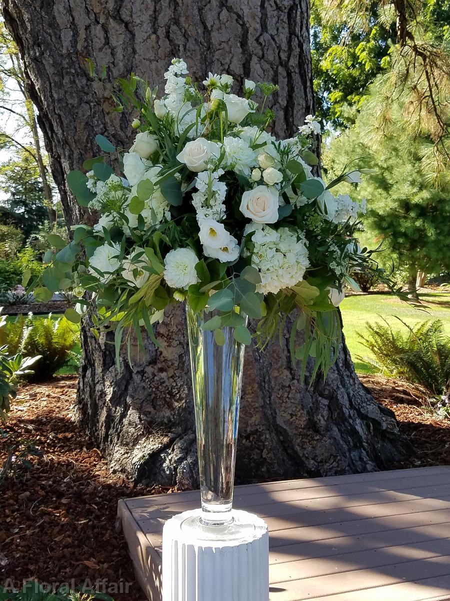 CF0926-Classic White and Green Ceremony Arrangment