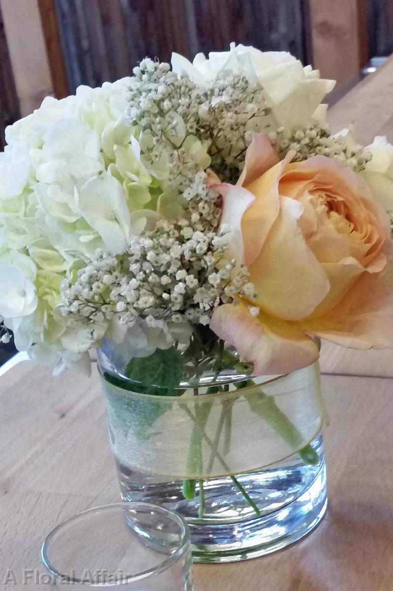 RF1244-Garden Rose and Hydrangea Centerpiece