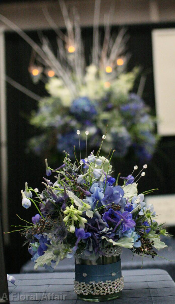 RF1261-Elegant Blue and Green Centerpiece