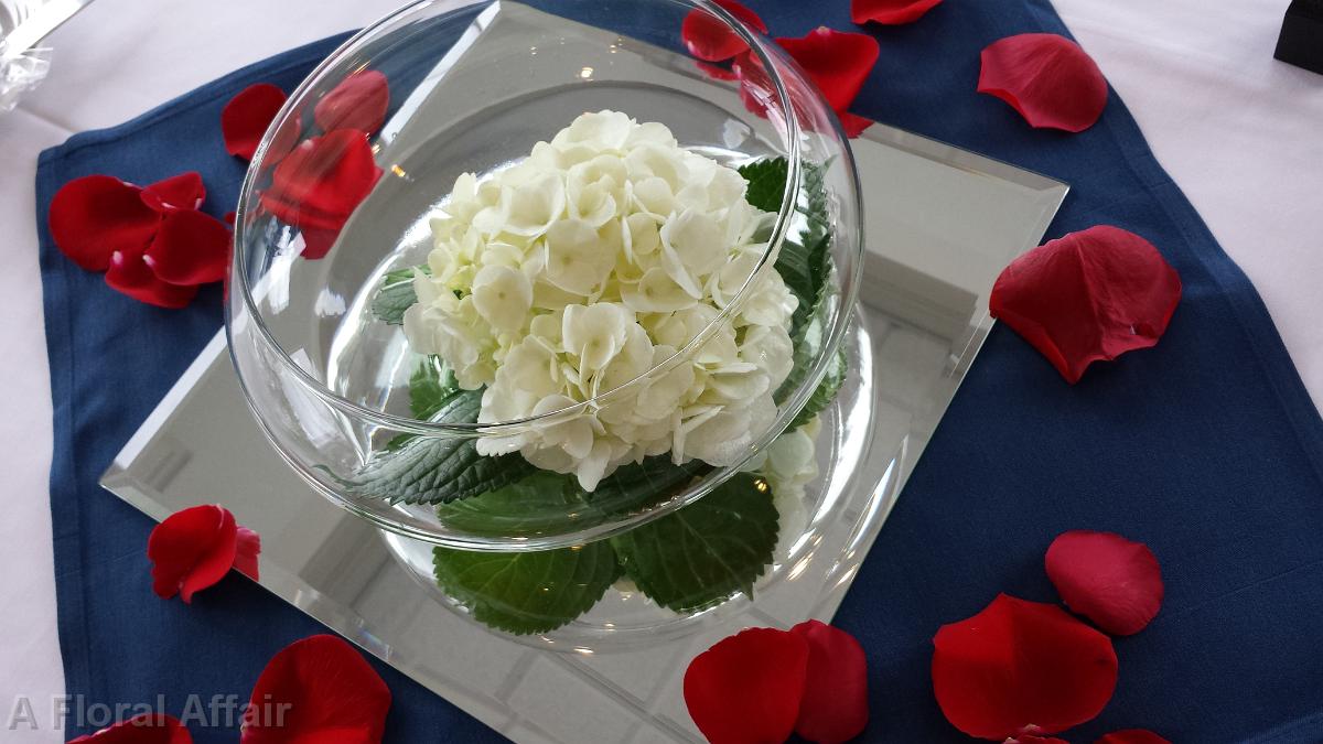 RF1136-Simple White Hydrangea Centerpiece